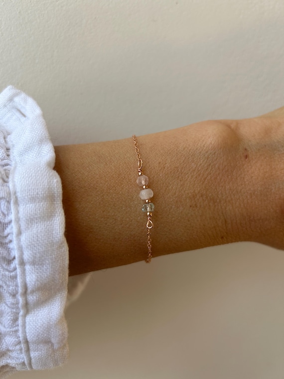 Fertility support bracelet. Rose quartz, moonstone and aquamarine bracelet. Mom to be bracelet. Gold, silver,rose gold chain