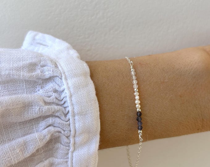 Pearl and Gemstone Beaded Bracelet - Delicate Gold /silver Chain Bracelet. Bridal jewelry,