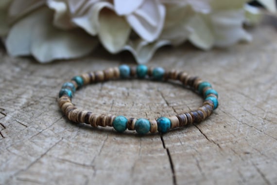 Mens coconut heishi and pyrite bracelet.  Pyrite bracelet men. Mens surfer style bracelet. Stretch bracelet. Abundance