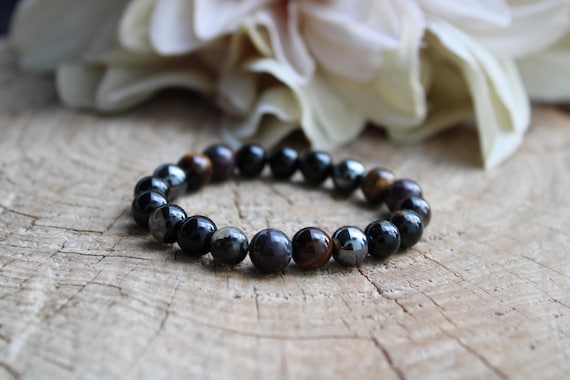 Empath protection bracelet. Black tourmaline, hematite, red jasper, tiger's eye stretch bracelet. Protection, confidence and grounding. 8mm