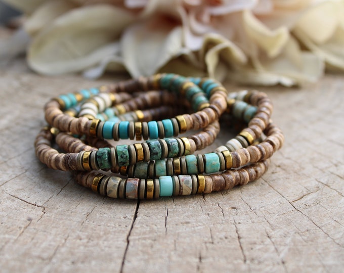 Mens beaded bracelet. Surfer style bracelet. Mens stacking bracelet. Turquoise, Amazonite, Howlite. Stretch bracelet.