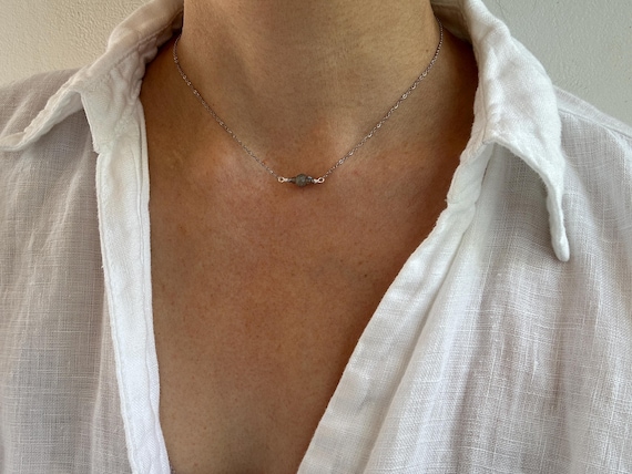 Dainty labradorite necklace. Blue flash labradorite necklace. Gemstone dot necklace. Gold filled/sterling silver labradorite choker.