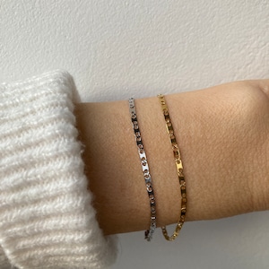 Minimalist bracelet. Dainty chain bracelet. Gold/silver chain bracelet. Thin chain bracelet. Skinny bracelet. Layering bracelet. image 2