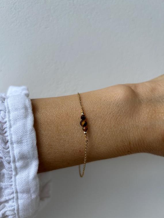 Dainty tiger's eye bracelet. Gemstone chain bracelet. Protection, prosperity, good luck. Gold/silver/rose gold.