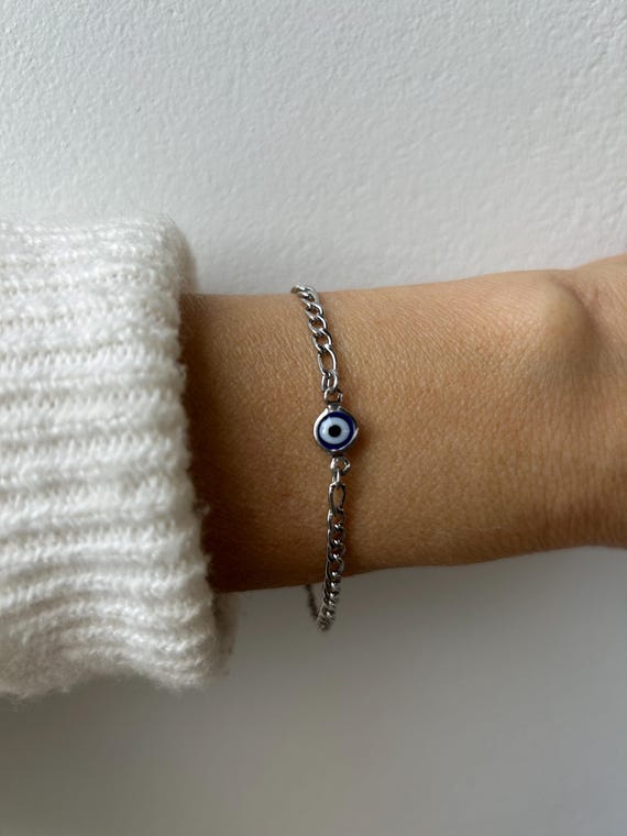 Mens evil eye chain bracelet. Unisex evil eye bracelet. Protection bracelet. Silver stainless steel chain.