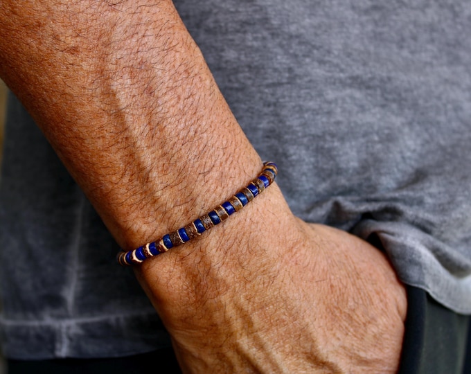Beaded Coconut and navy blue stone heishi Bracelet - Surfer Style bracelet.  Stretch bracelet.