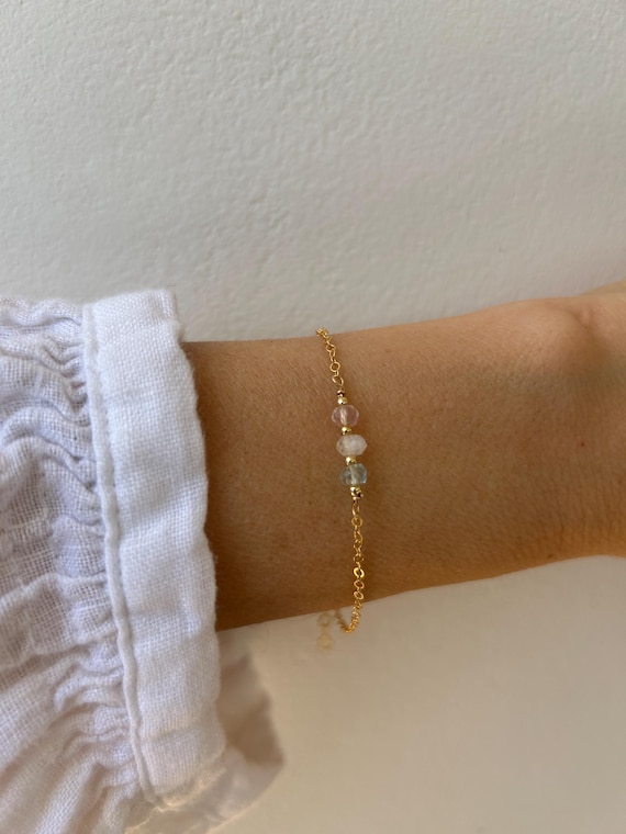 Fertility support bracelet. Rose quartz, moonstone and aquamarine bracelet. Mom to be bracelet. Gold, silver,rose gold chain