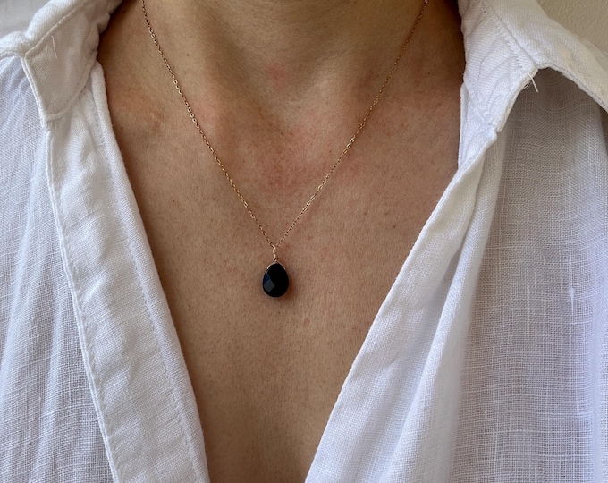 Black onyx necklace. Teardrop gemstone necklace.  Protection and grounding. Gold, silver, rose gold chain.