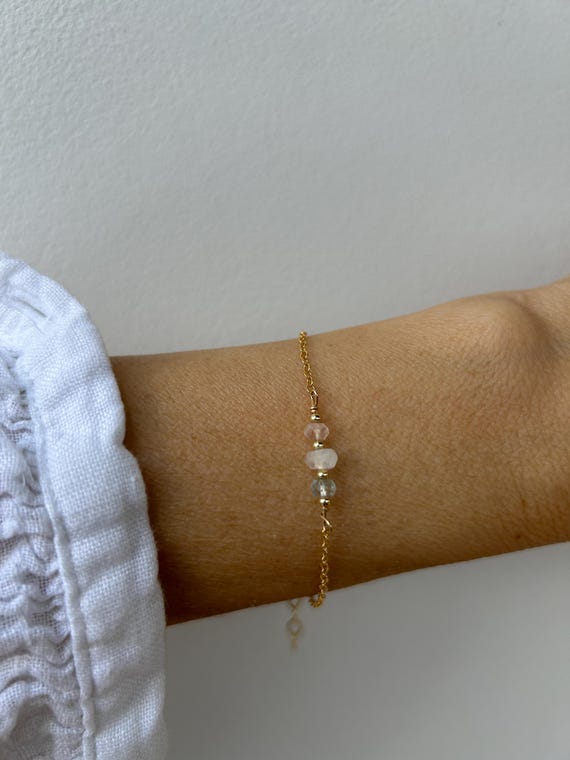 Fertility support bracelet. Rose quartz, moonstone and aquamarine bracelet. Mom to be bracelet. Gold, silver,rose gold chain