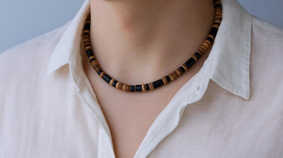 Mens coconut and stone beaded necklace. Surfer style necklace.