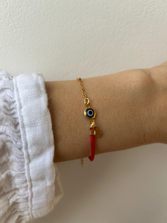 Red string evil eye bracelet.  Evil eye bracelet.Gold/silver stainless steel chain.Protection bracelet.