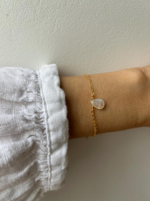 Dainty moonstone bracelet.  Moonstone drop bracelet. June birthstone . Fertility support bracelet. Gold, silver, rose gold chain.