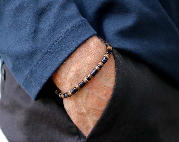Mens beaded stretch bracelet. Mens surfer style bracelet. Brown coconut and black stone heishi bracelet.