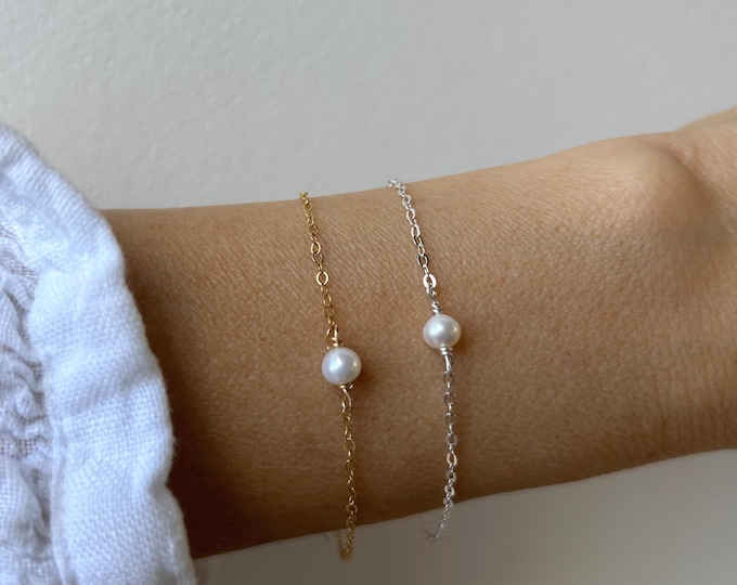 Dainty Pearl Bracelet: 14k Gold Filled or Sterling Silver. Bridal jewelry