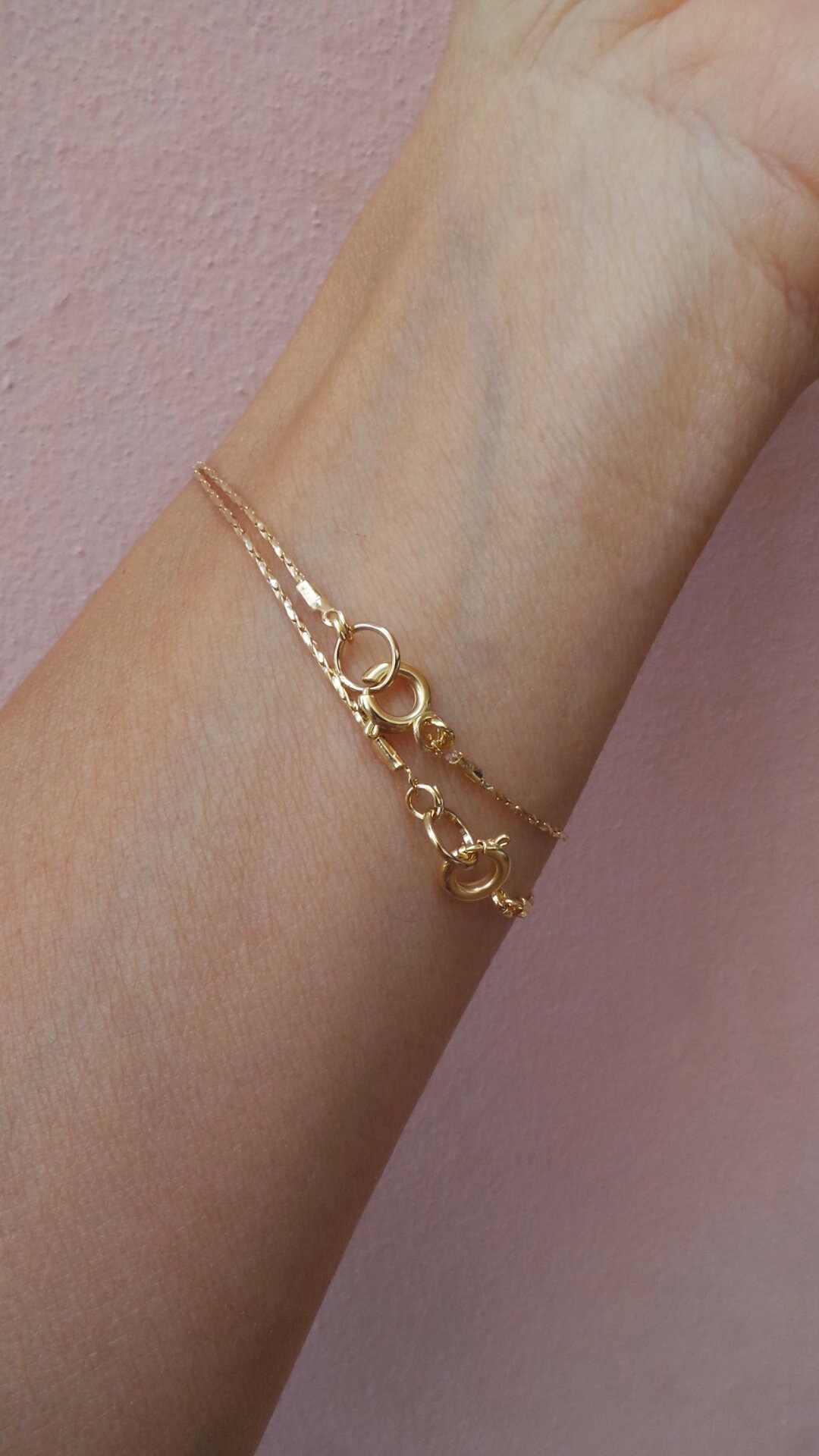 Minimalist bracelet. Dainty chain bracelet. Gold fill bracelet. Thin