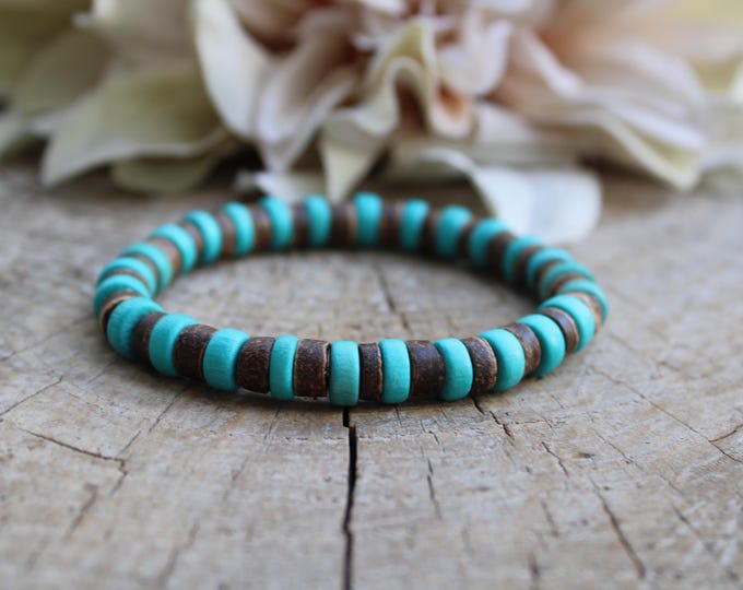 Mens chunky wood bead bracelet.  Turquoise beaded bracelet .Surfer style bracelet.Mens beaded bracelet .Mens stretch bracelet. 8mm
