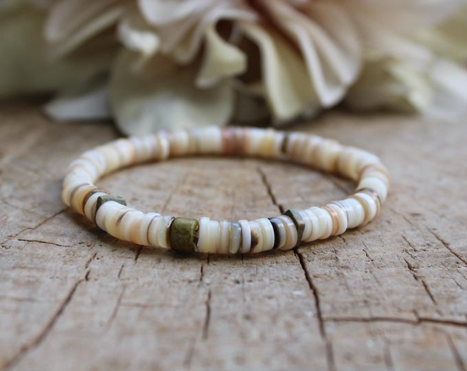 Shell heishi bracelet. Mens beaded surfer bracelet.  Waterproof bracelet.  Turquoise. White.