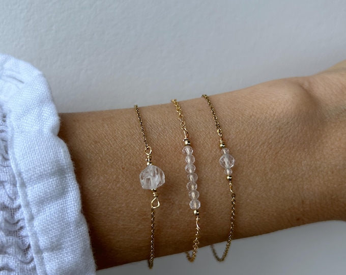 Dainty clear quartz bracelet.  Raw clear quartz nugget. April birthstone. Clear quartz chain bracelet. Gold, silver, rose gold chain