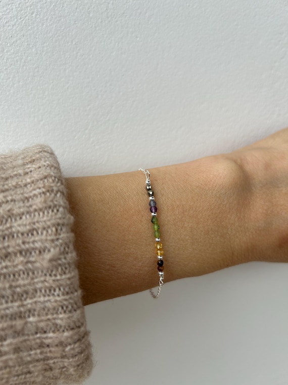 Bracelet for abudance, protection and positivity,  Tiger's eye, citrine, green jade,  fluorite and pyrite bracelet. Gold, silver chain.