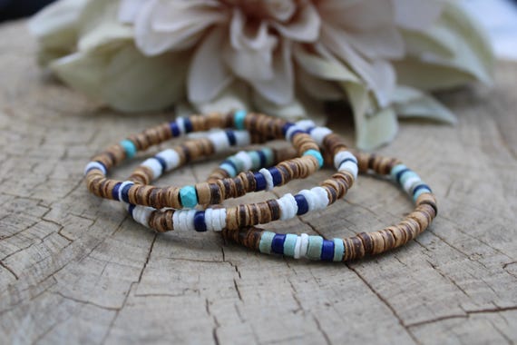 Mens beaded bracelet. Surfer style bracelet. Coconut heishi beads. Stretch bracelet.