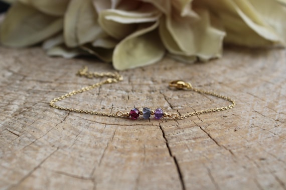 Iolite, amethyst and garnet bracelet. Gemstone bracelet,  Crystal healing bracelet. Gold, silver, rose gold