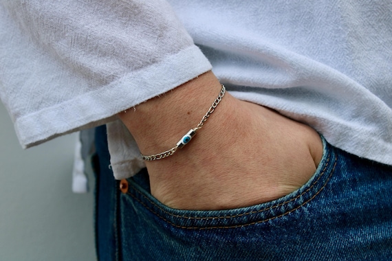 Mens evil eye chain bracelet. Unisex  evil eye bracelet. Protection bracelet. Silver stainless steel chain.
