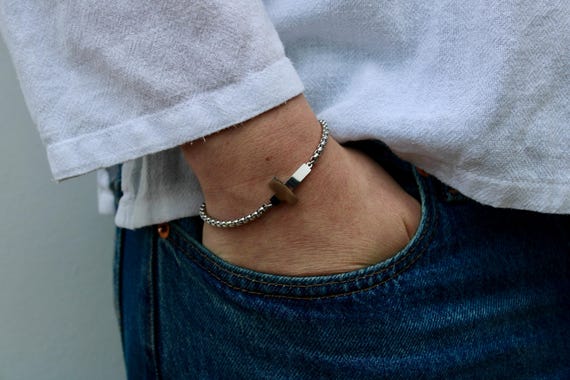 Sideways cross  bracelet for men. Cross chain bracelet for men. Stainless steel box chain bracelet with cross. Religious bracelet.