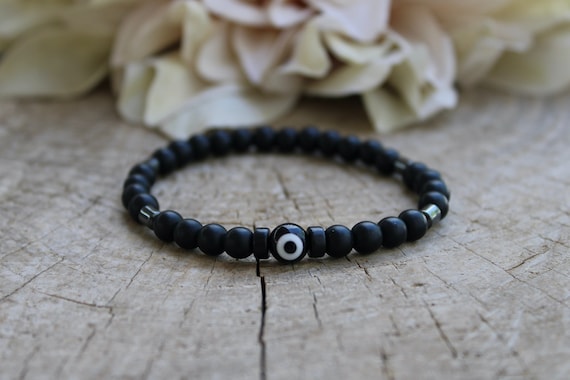 Mens evil eye bracelet. Black beaded evil eye bracelet. Stone bracelet. Gift for him. Mens stretch bracelet. Protection bracelet. 6mm beads