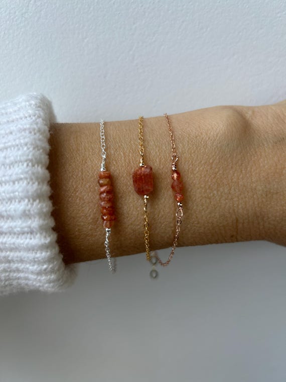 Sunstone bracelet. Dainty sunstone bracelet. Sunstone nugget bracelet. Crystals for optimism. Gold, silver, rose gold chain.