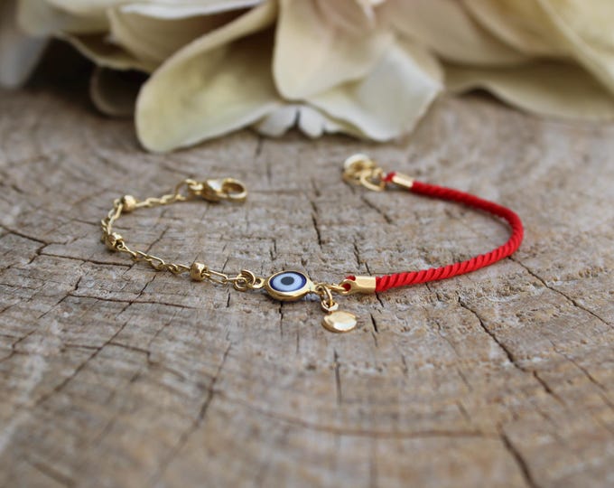 Red string evil eye bracelet. Red string of fate bracelet. Evil eye bracelet. Gold filled. Protection bracelet.