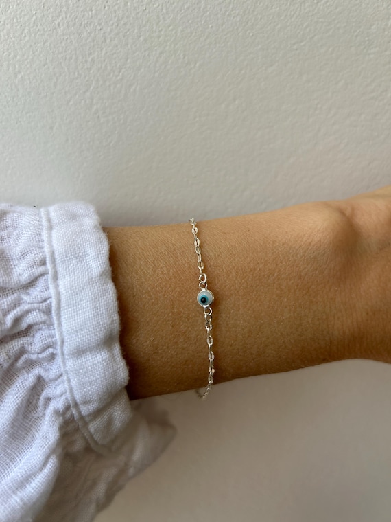 Sterling silver evil eye and cross bracelet.  Greek mati bracelet with tiny cross. Sterling silver evil eye chain bracelet.