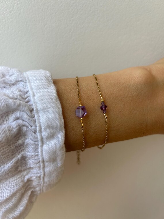 Dainty amethyst bracelet.  Amethyst crystal nugget bracelet. February birthstone. Amethyst chain bracelet. Gold, silver, rose gold chain.