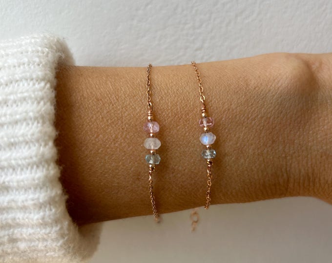 Morganite,  moonstone and aquamarine bracelet. Emotional healing. Crystal healing bracelet. Gold, silver ,rose gold chain