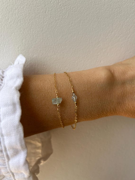 Aquamarine bracelet. Gold filled aquamarine bracelet. Minimalist bracelet. March birthstone bracelet.