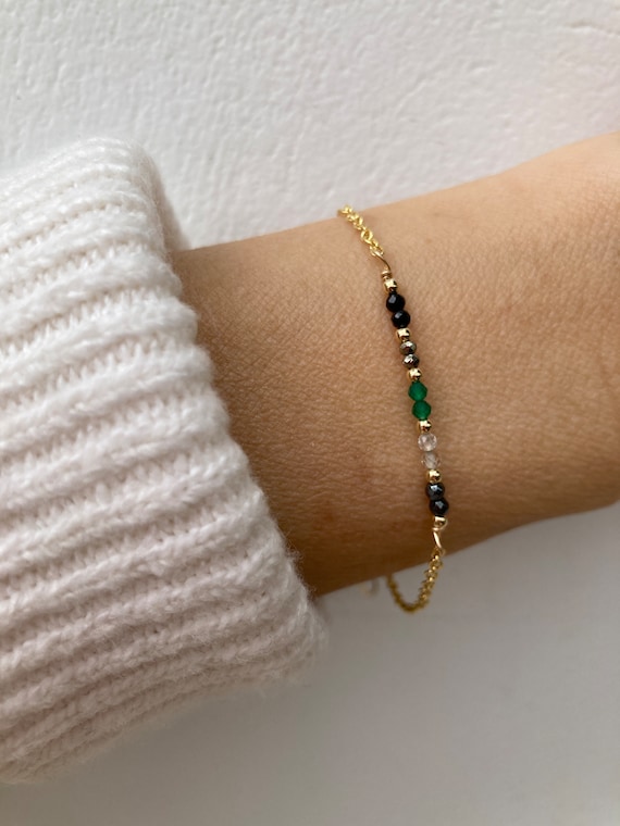 Empath protection bracelet. Block negative energy. . Black tourmaline, clear quartz, Green onyx, pyrite and hematite. Emotional healing.