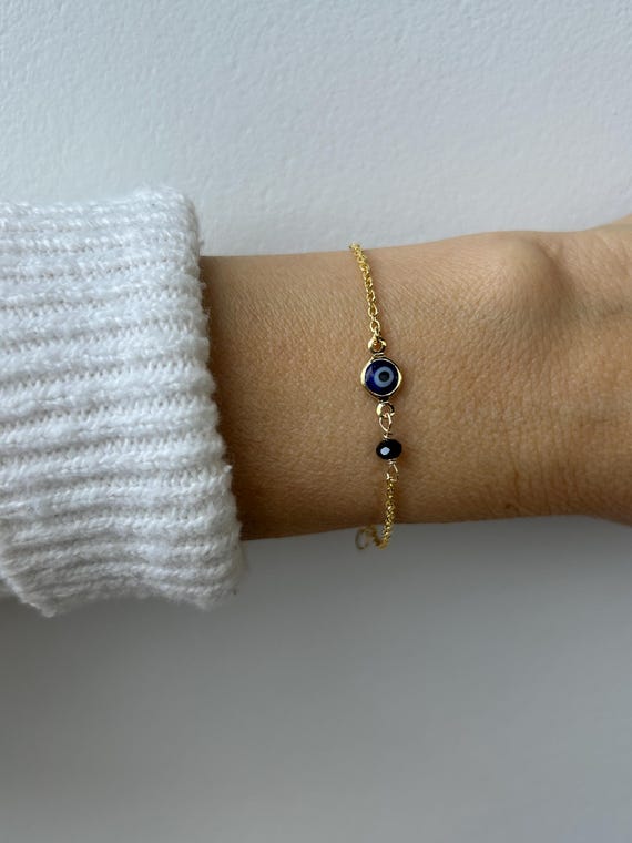 Evil eye and black tourmaline bracelet - Gold filled evil eye bracelet. Black tourmaline gold filled chain bracelet. Empath protection.