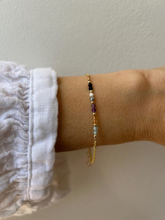 Emotional healing bracelet. Black tourmaline, howlite, amethyst, citrine and apatite. Protection bracelet. Gold filled/sterling silver