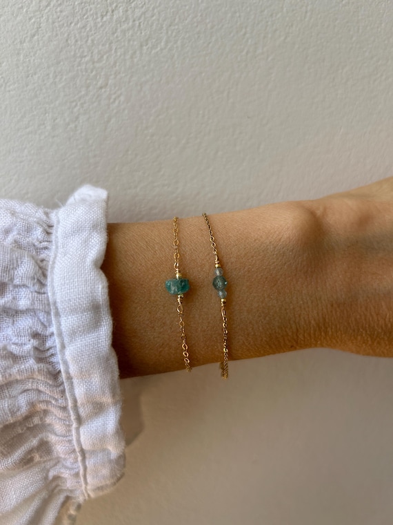 Dainty apatite bracelet. Raw ocean apatite nugget bracelet. Weight loss/slimming aid. Gold , silver, rose gold chain.