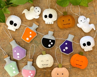 Cute Halloween Felt Decoration - Carved Pumpkin, Ghost, Skull, Potion Bottle - Plush Halloween Felt Garland - Pastel Halloween Flay Lay Prop