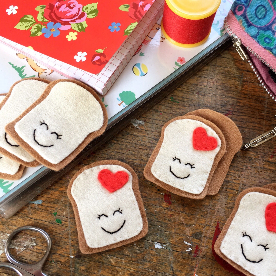 Love Felt Toast Felt Brooch or Keyring I Loaf You Etsy