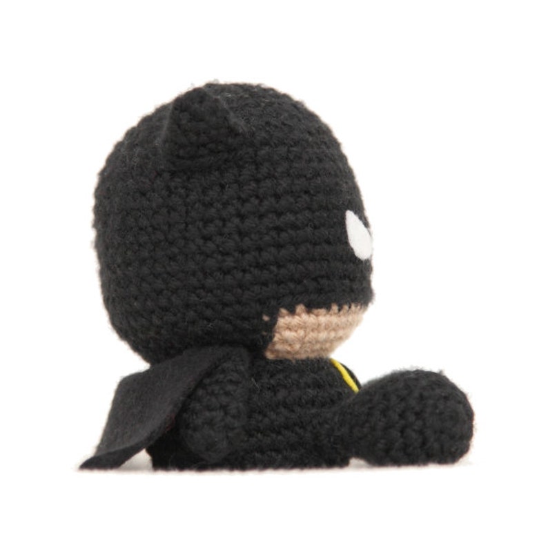 Fat Face Superhero Amigurumi Pattern image 2