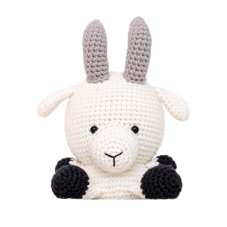 Billy the Goat Amigurumi Pattern image 1