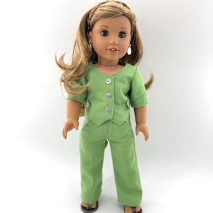 18-tums dockjacka, byxor och sandaler