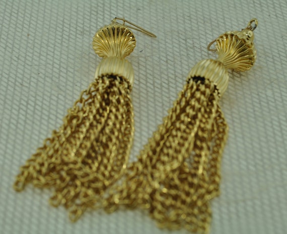1970's Gold Tone Fringe Drop Earrings - image 4