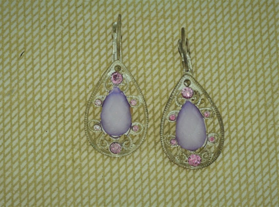Vintage Lavendar and Rose Crystal Earrings - image 2