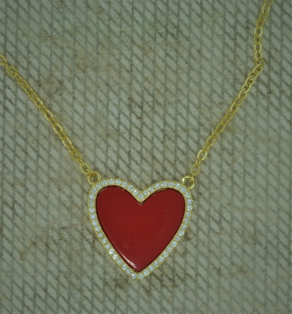 Enamel Heart Charm Necklace, Lovely Heart Pendant Necklace, 18K Gold o –  YanYa