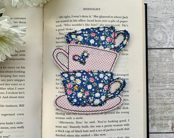 Signet de tasse de thé, cadeau de lecture pour elle, cadeau de livre et de thé, signet en tissu, idées cadeaux de livre, signet floral, farce de bas