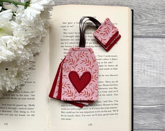 Tea bag bookmark, book gifts for her, gift for book lovers, tea bag gift, tea and books, bookworm gifts, reading gifts