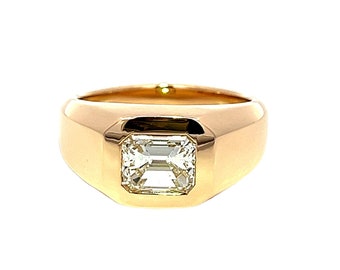 Anillo elegante para hombre con diamantes de talla esmeralda de 2,10 quilates, engastado en oro amarillo de 14 quilates con certificación GIA