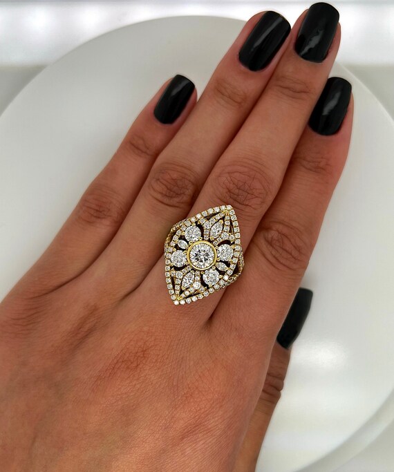 3.88Carat Diamond Marquise Shaped Ladies Vintage … - image 2